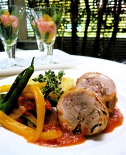 鶏股肉のバスク風煮込み